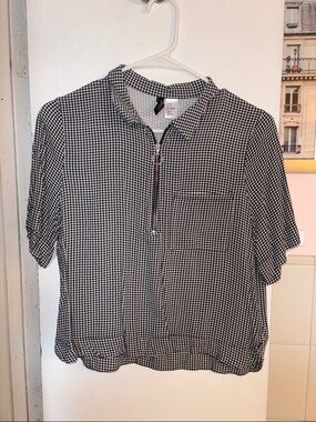 Divided Black and White Gingham Short Sleeve Zip Front Top